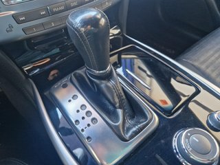 Infiniti Q70 2.2D GT PREMIUM AUTO