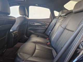 Infiniti Q70 2.2D GT PREMIUM AUTO