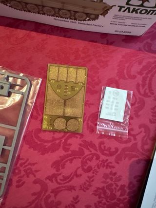 Maqueta King Tiger 4 en 1 Initial Production