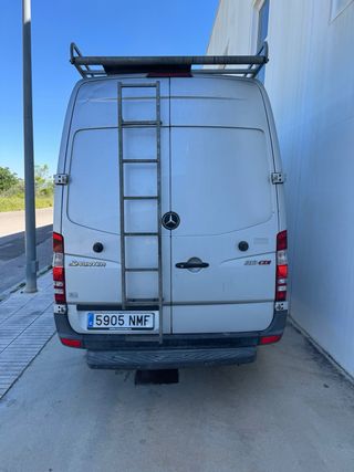 Mercedes-Benz Sprinter 2013