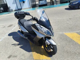 Kymco Maxi Scooter 125cc Automática