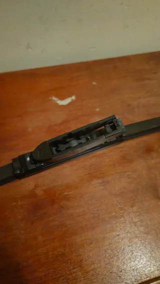 Escobilla Limpiaparabrisas 65 cm