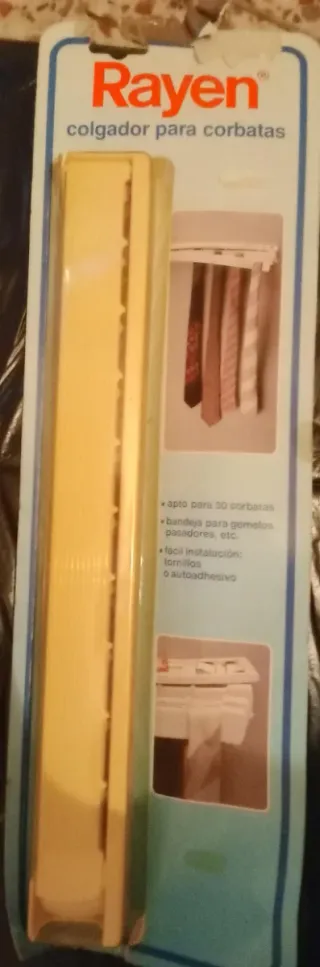 Colgador de corbatas Rayen