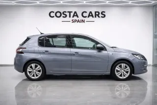 Peugeot 308 2016