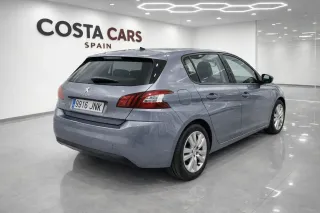 Peugeot 308 2016