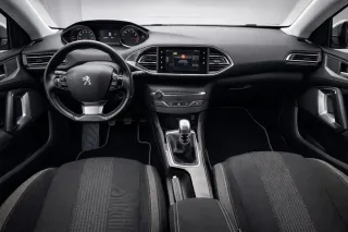 Peugeot 308 2016