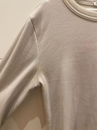 Camiseta Zara Manga Larga Beige Talla M