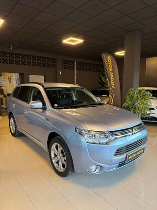 Mitsubishi Outlander 2015