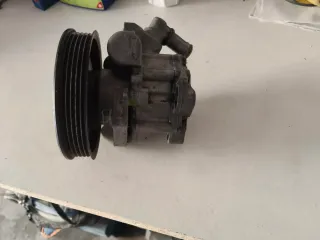 Bomba de direção assistida BMW e39 525tds