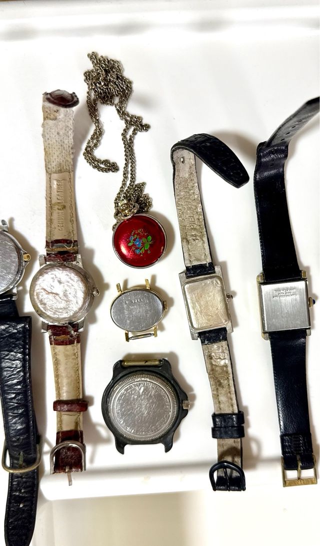 Lote 11 relojes (2 nuevos) hombre y mujer