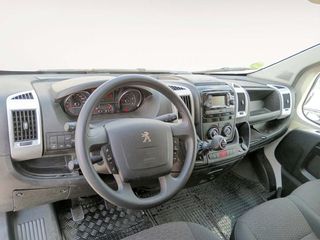 Peugeot Boxer Furgon BlueHDi 140 S&S 435 L3H3 103 kW (140 CV)