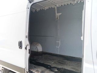 Peugeot Boxer Furgon BlueHDi 140 S&S 435 L3H3 103 kW (140 CV)