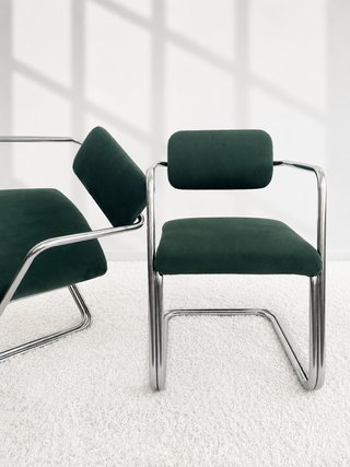 SILLAS CANTILEVER VINTAGE CON APOYABRAZOS. 70s