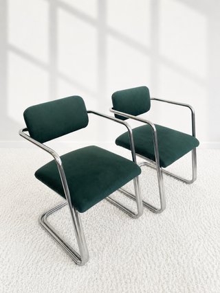 SILLAS CANTILEVER VINTAGE CON APOYABRAZOS. 70s