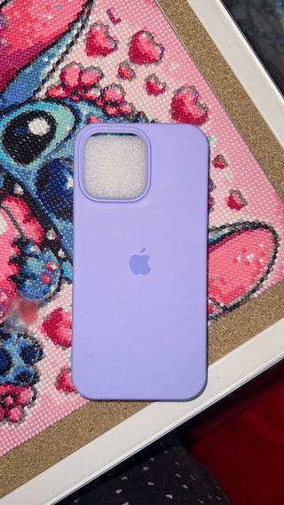 Funda iPhone 16 Pro Max Morada