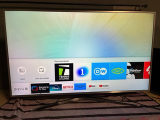 TV 55" UHD HDR Plano Smart TV Serie MU6405