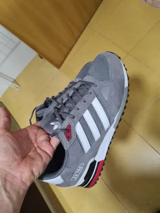 Zapatillas Adidas ZX 750 Gris/Rojo de segunda mano por 42 EUR en