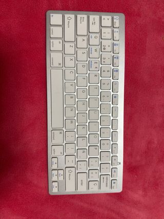 iPad 10 Generacion, 2 teclados, 2 carcasas + forro