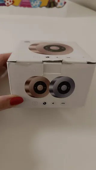Altavoz Bluetooth Plata Nuevo