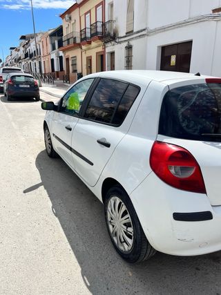Renault clio Clio 3 2007