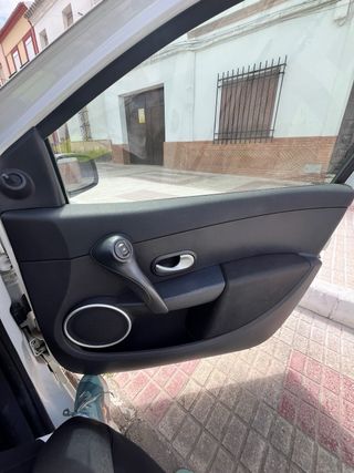 Renault clio Clio 3 2007