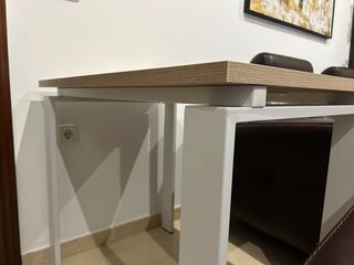 Mesa de melamina color madera 90x60