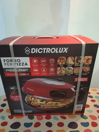 Forno per pizza rosso e argento