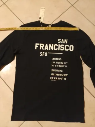 T-shirt Esprit San Francisco SFO con cartellino