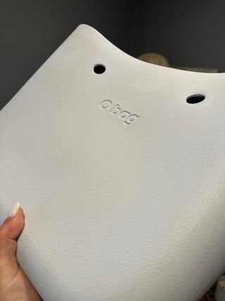 Bolso O Bag blanco con asas de cuerda azul