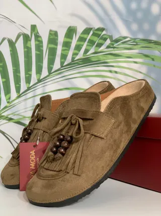 Zuecos mujer. Número 41