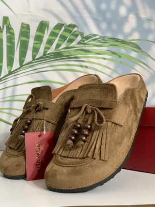 Zuecos mujer. Número 41