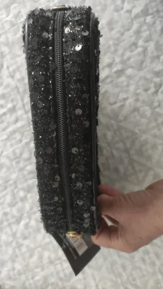 Bolso de vestir negro con lentejuelas