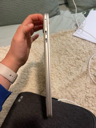 MacBook Air M2 Starlight 2022