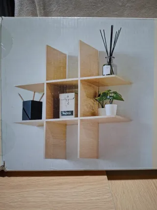 Estantería decorativa de pared madera sin estrenar