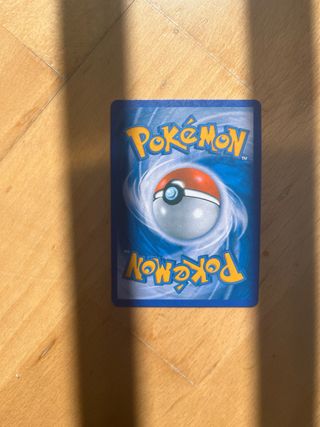 Carta Pokémon Pikachu Vuelo 190 PS