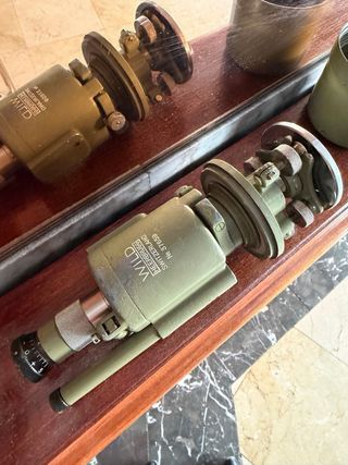 Teodolito Wild Heerbrugg + Estuche