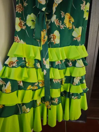 Vestido Flamenca Verde con Flores Amarillas