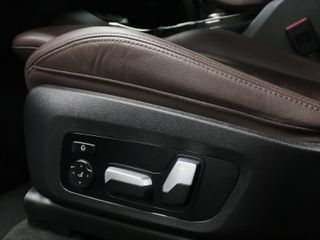 BMW iX3 80 kWh 210 kW (286 CV)