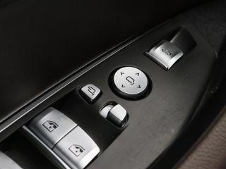 BMW iX3 80 kWh 210 kW (286 CV)