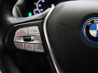 BMW iX3 80 kWh 210 kW (286 CV)