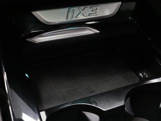 BMW iX3 80 kWh 210 kW (286 CV)