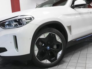 BMW iX3 80 kWh 210 kW (286 CV)