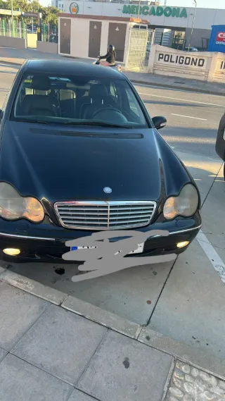 Mercedes-Benz Clase C 2004