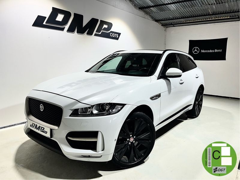 Jaguar F-Pace 2017, foto 1