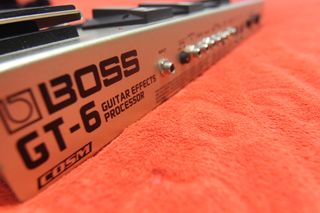 Pedalera multi-efectos BOSS GT-6