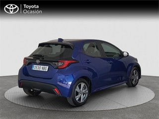 TOYOTA Yaris ACTIVE PLUS