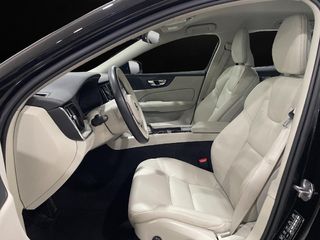 VOLVO V60 V60 2.0 B4 (D) AWD Cross Country AUTO