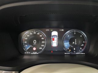 VOLVO V60 V60 2.0 B4 (D) AWD Cross Country AUTO