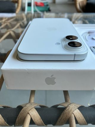 iPhone 16 Blanco NUEVO
