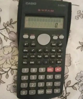 Calculadora Científica Casio FX-570MX